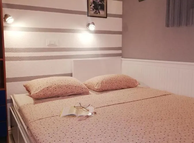 Πανσιόν Komadina