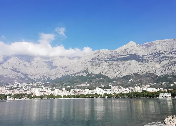 Komadina ゲストハウス