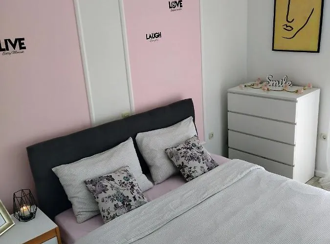 Komadina 3* マカルスカ